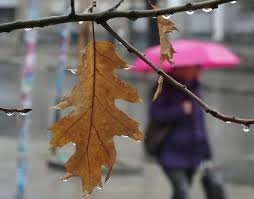 Облачно и дъждовно време и през новата седмица