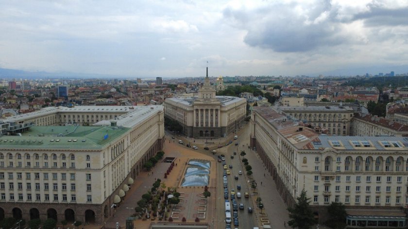 След напрежението заради бюджета: стабилна ли е управляващата коалиция? 01.12.2025