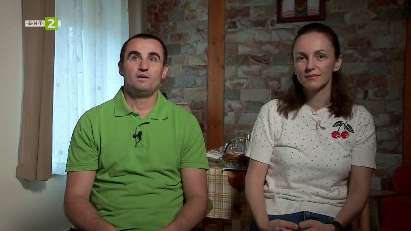 Историята на Рени, Никола и Сашо