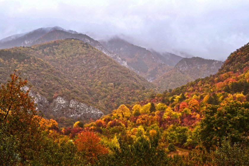 Ниска облачност и мъгла в съботната утрин
