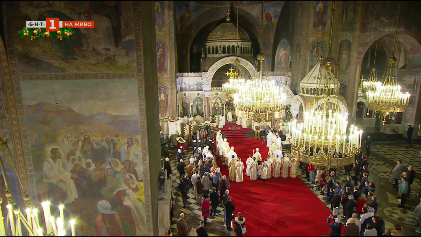 Рождественска празнична света литургия в патриаршеската катедрала "Св. Александър Невски" - 25.12.2025
