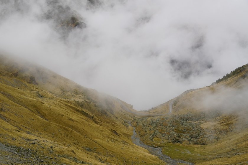 Ниска облачност и мъгла в съботната утрин