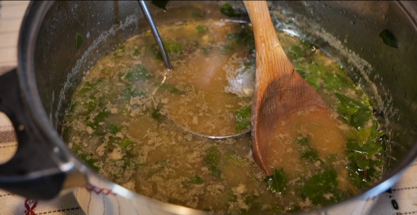 Постна баница с кромид, чорба с цвекло и топеница с орехи от с. Баничан - 14.12.2025