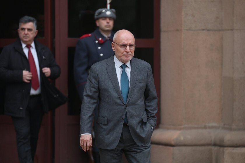 BNB Başkanı Dimitır Radev de ge&ccedil;ici başbakan olmayı reddetti 