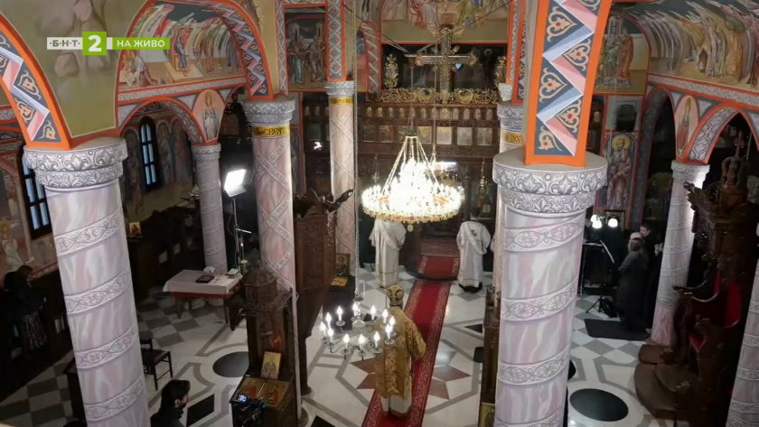 Неделна литургия - 25.01.2026