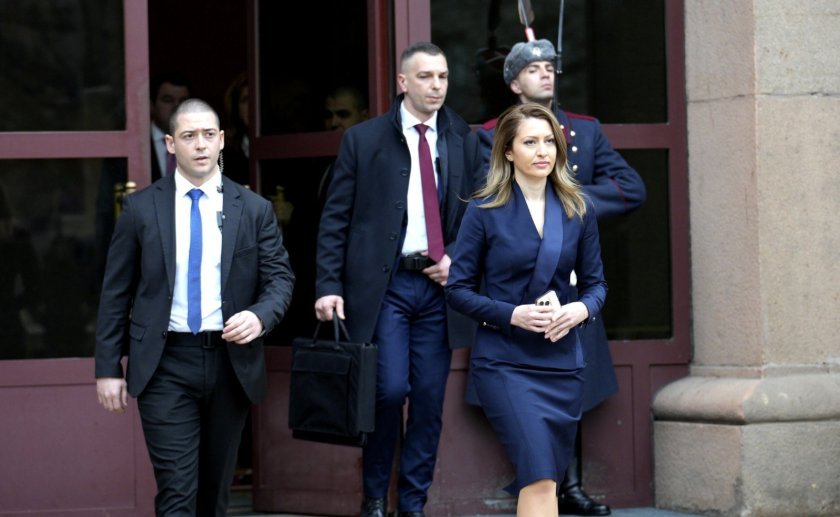 Raya Nazaryan: Siyasi bir fig&uuml;r ge&ccedil;ici başbakan olmamalı