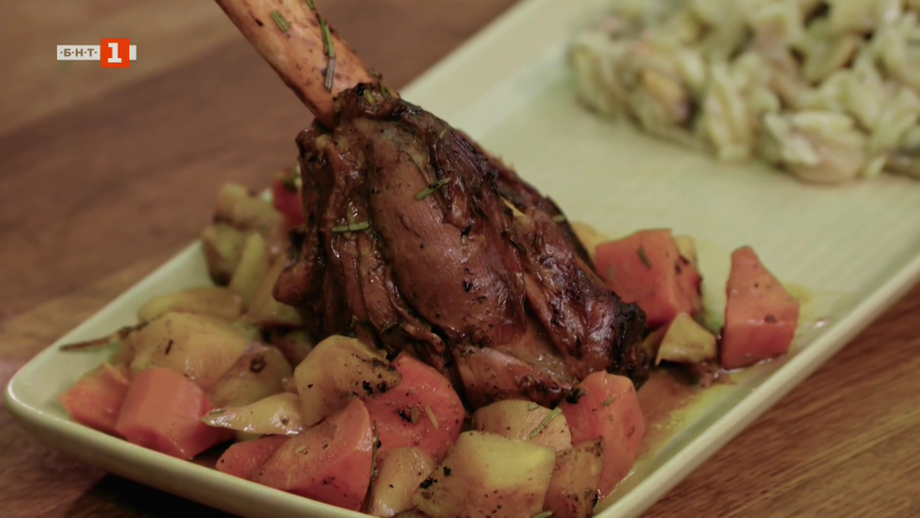 Агнешки джолани с орзо и гъби и мусака от агнешки субпродукти