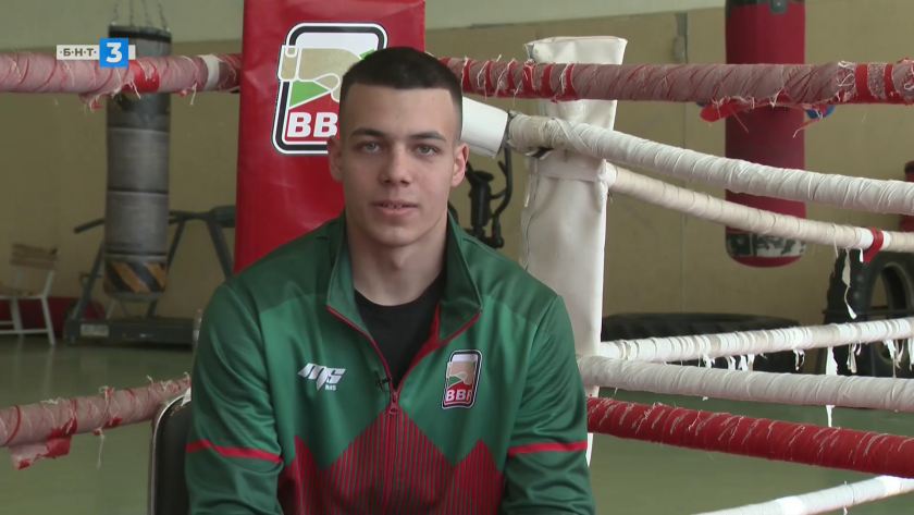 Аз съм... Максим Кирилов