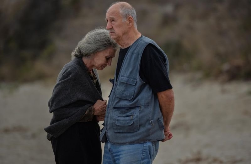 Не затваряй очи