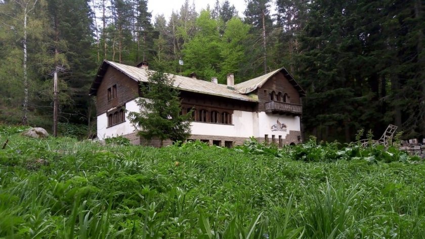 Хижа &bdquo;Септември&ldquo; с акция за почистване на Витоша - 23.03.2026