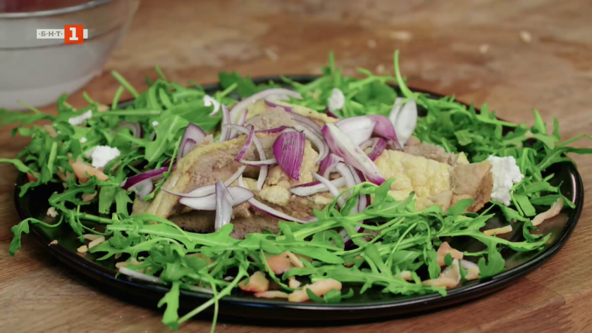 Омлет на фурна с пушена сьомга и палачинки с банан