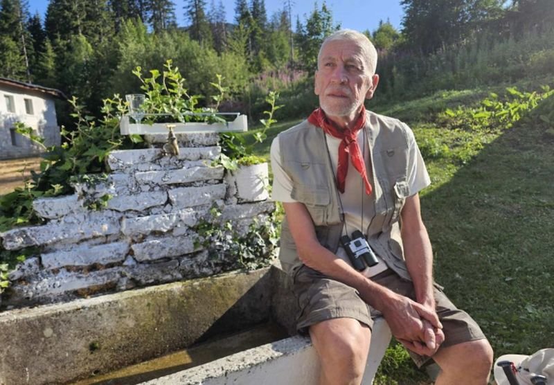 Ком-Емине, 1 епизод