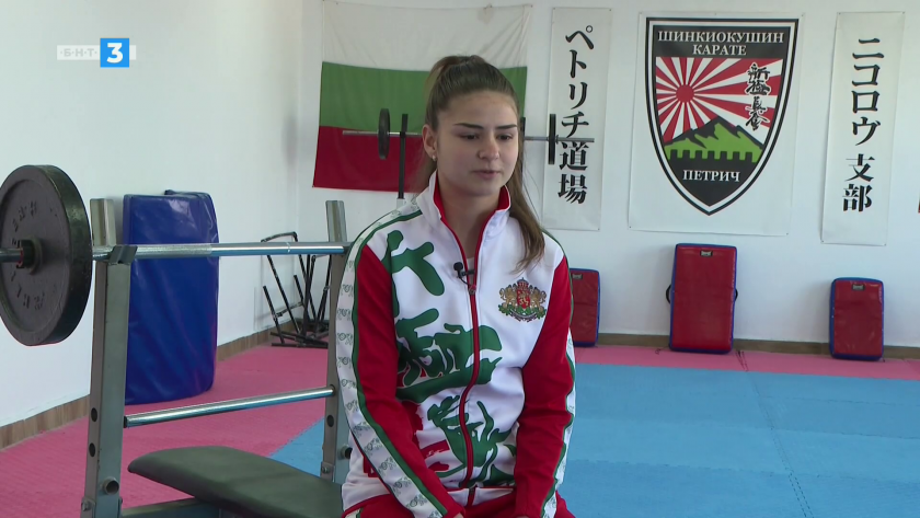 Аз съм... Живка Кирова