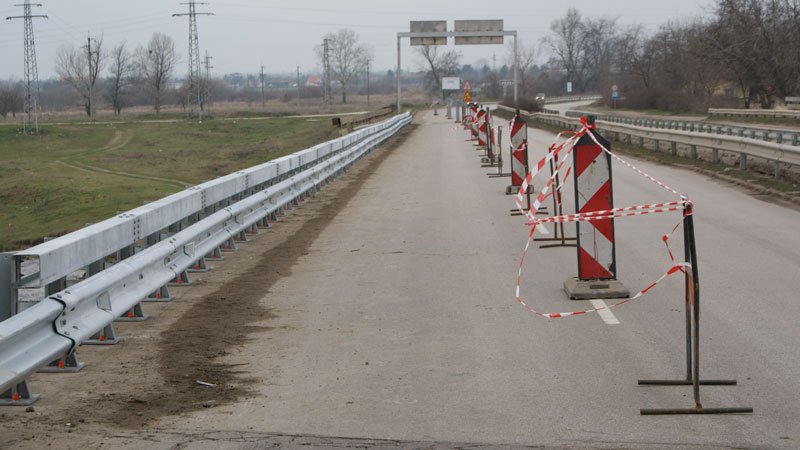 Мотористите във Варна искат мантинела на две нива по магистралите