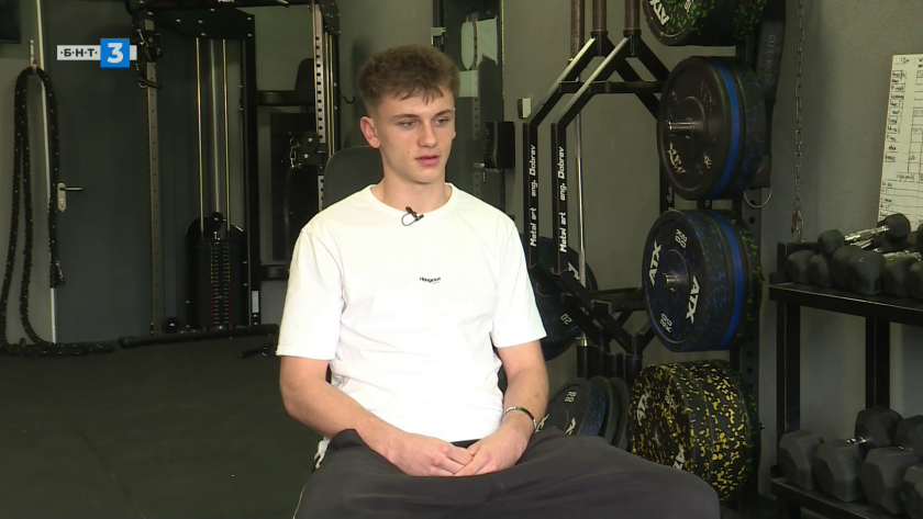 Аз съм... Калоян Марчев