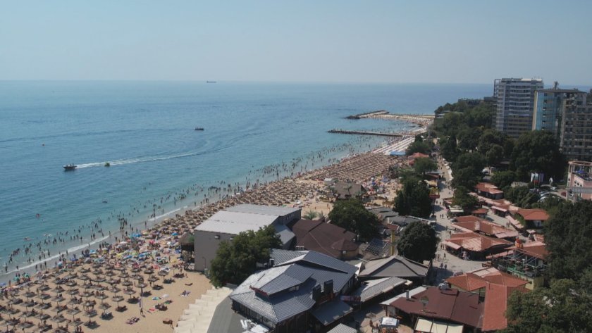 Струва ли си да купите апартамент на морето с кредит?