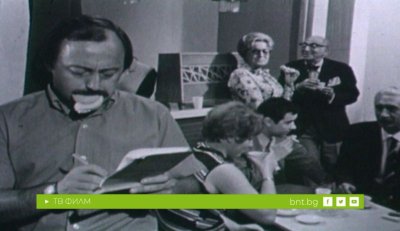 Хумористични миниатюри: "Краят на Псевдоманов" и "Урок по геометрия. Триъгълник"