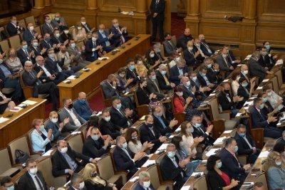 Bulgaria&rsquo;s Parliament approved the changes to the cabinet