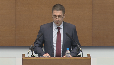 Minister of Interior: 126 detained at last night’s protests, 60 of them with criminal record, 80 injured police officers