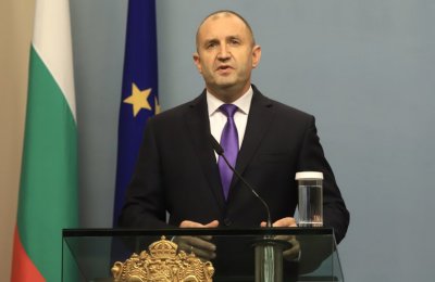 Президентът Румен Радев отново призова за оставка на кабинета