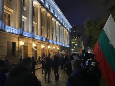 Hükümet karşıtı protestolarda vandalizm- beş kişi tutuklandı