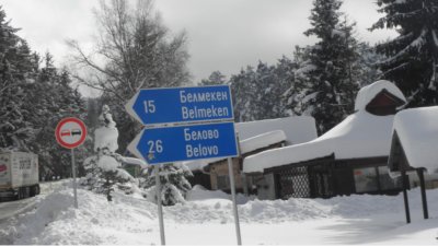 Belmeken'de 180 sporcu kar kıskacında, kötü hava şartları hayatı olumsuz etkiledi