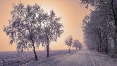 Kötü hava şartlarından dolayı üç sınır kapısı kapatıldı