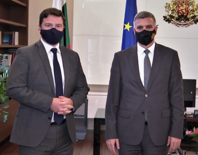 Caretaker PM Yanev and the British Ambassador discussed the forthcoming snap elections in Bulgaria and the "Three Seas" initiative