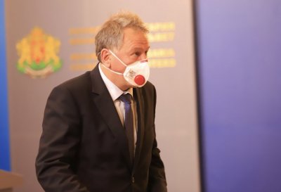 Caretaker Health Minister demands clarification of all facts about the Covid-19 “Delta” variant case in Bulgaria