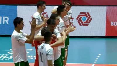 България е на финал на Световното по волейбол до 19 г.
