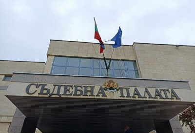 Charges pressed against captain and assistant captain of stranded Vera Su ship for causing incident