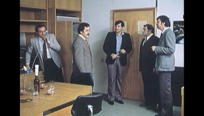 Маневри на петия етаж