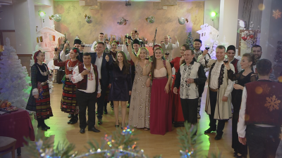 Празнична новогодишна „Наздравица от песни" с обичани и популярни фолклорни изпълнители от Пиринския край