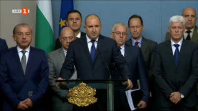 Президентът: Очаквам партиите да заемат ясна позиция по съществено важните за бъдещето на България въпроси, преди гражданите да гласуват и да започнат преговори за съставяне на коалиция