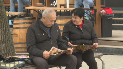 More and more pensioners in Bulgaria are working so they can support themselves