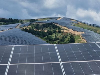 Bulgaria opens its largest solar power plant near Dupnitsa