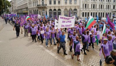 Miners and energy sector workers protest in Sofia