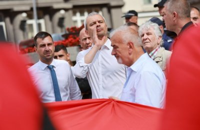 Protest of "Vazrazhdane" party supporters blocked the centre of Sofia for several hours