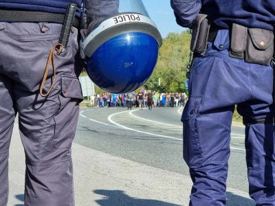 Roadblocks by protesting miners and energy workers remain despite agreement