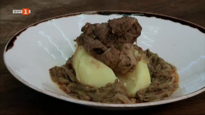 Кайзеровано свинско с праз и крем супа с праз