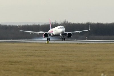 Закъснели полети, права на пътниците и подводни камъни при резервации в чужбина