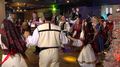 Наздравица от песни