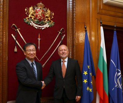 Bulgaria's Defence Minister and Ambassador of Japan discussed defence cooperation