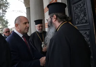 President Radev postponed handing over the government-forming mandate for Monday, because of the death of Patriarch Neophyte
