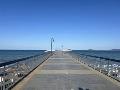 An 18-year-old boy drowned in the sea after jumping off a bridge in Burgas