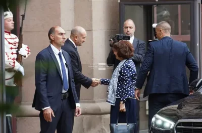 Behind closed doors: President Radev met North Macedonia counterpart Siljanovska-Davkova in Sofia