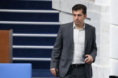 ULUSAL MECLİS KİRİL PETKOV'UN İSTIFASINI KABUL ETTİ