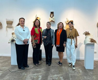 Türk kağıt sanatı Sofya'da sergileniyor