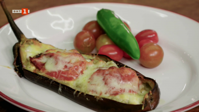 Пълнени патладжани и торта "Сладък салам"