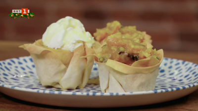 Зелник с праз и орехи и хрупкави кошнички с тиква и орехи